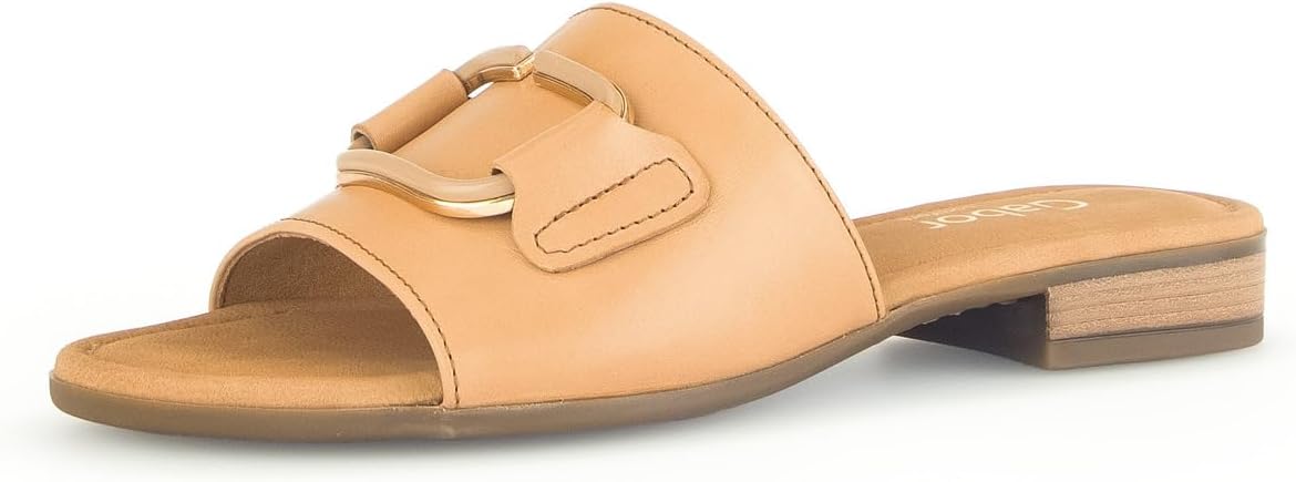 Installing Pavo Monitor Arm on a wooden desk