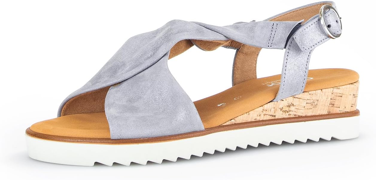 Installing Pavo Monitor Arm on a wooden desk